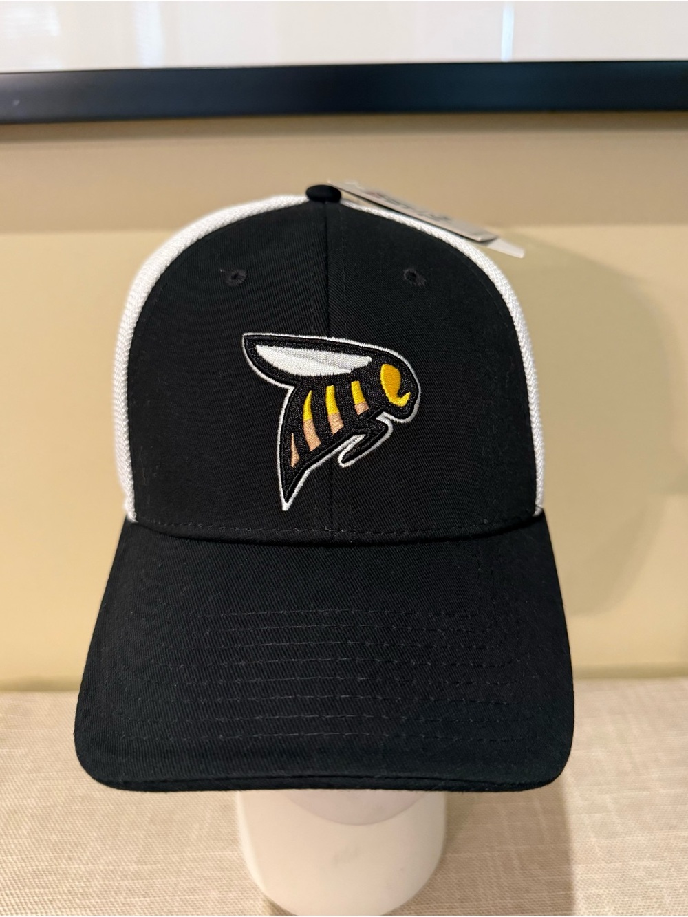 SCAD Bees Trucker Hat NWT A-Flex Black White Meshback Cap